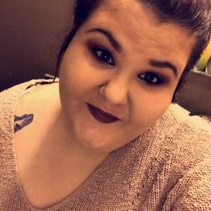 Meet your Posher, Selena